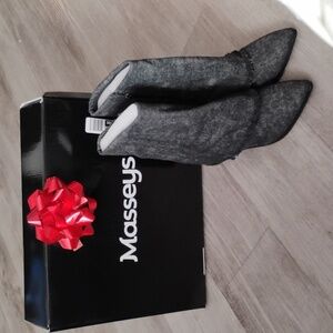 Women's Charcoal Heeled Boots